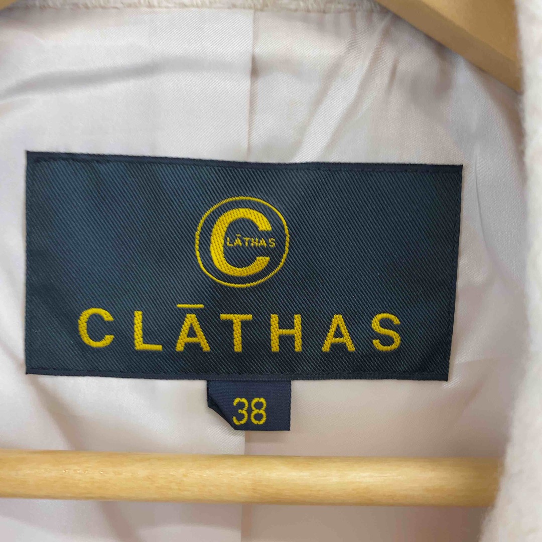 CLATHAS(クレイサス)のCLATHAS  クレイサス レディース ステンカラー 丸襟 ベージュ くるみボタン レディースのジャケット/アウター(その他)の商品写真