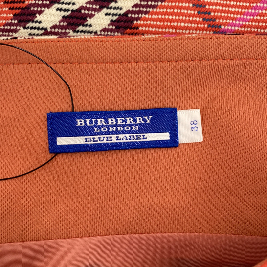 BURBERRY(バーバリー)のバーバリーロンドン ブルーレーベル タイトスカート ノバチェック FX508-257-45 レディースのスカート(ミニスカート)の商品写真