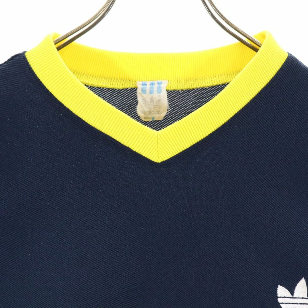 adidas(アディダス)のアディダス 80s ヴィンテージ 万国旗タグ トレフォイルロゴ 半袖 Vネック Tシャツ L（M） ネイビー adidas メンズ 古着 【240325】 メール便可 メンズのトップス(Tシャツ/カットソー(半袖/袖なし))の商品写真