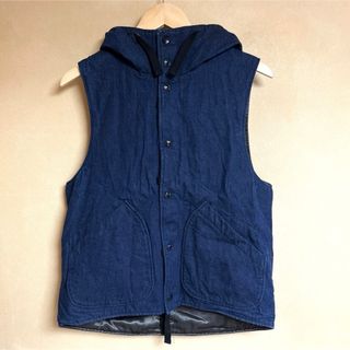 エンジニアードガーメンツ(Engineered Garments)の美品エンジニアドガーメンツHooded Vest 11oz Cone Denim(ベスト)