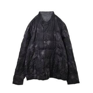 イッセイミヤケ(ISSEY MIYAKE)のISSEY MIYAKE シワ加工  スタンドカラー ダウンジャケット(ダウンジャケット)