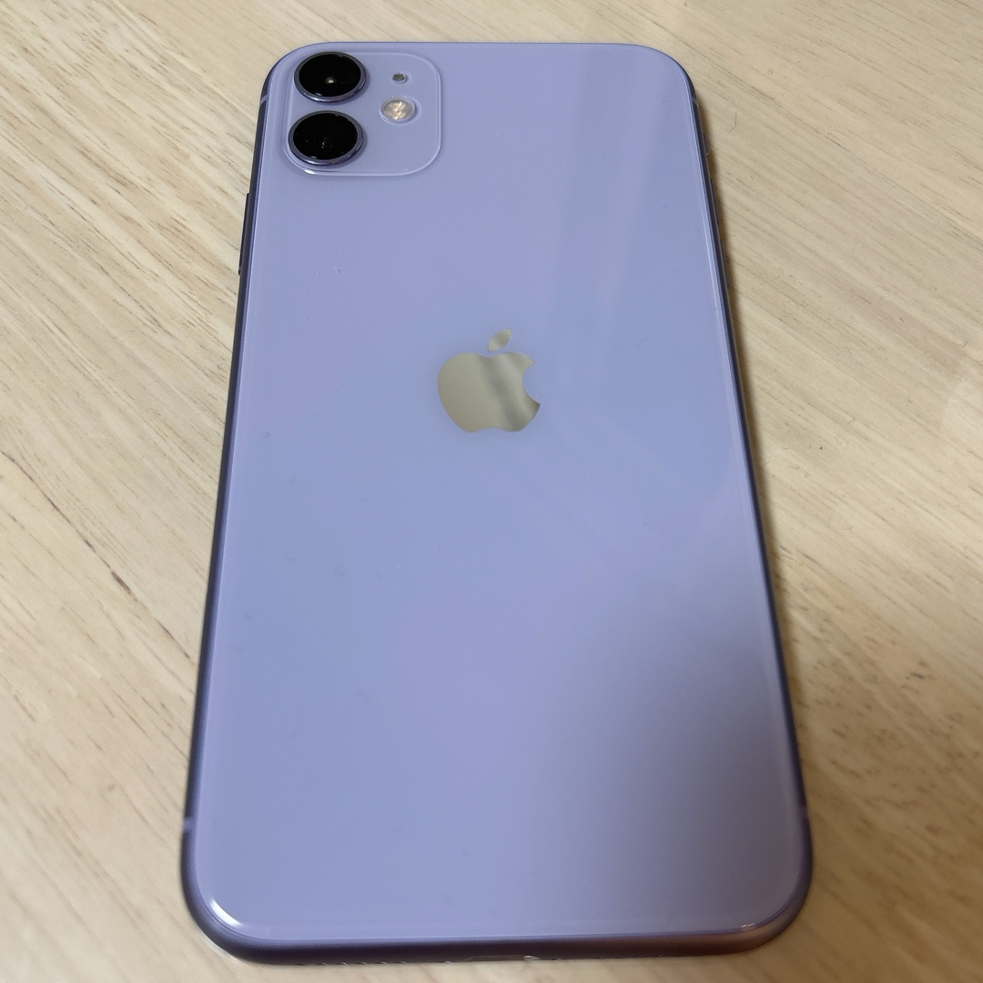 iPhone11 256GB パープル　本体 スマホ/家電/カメラのスマートフォン/携帯電話(スマートフォン本体)の商品写真