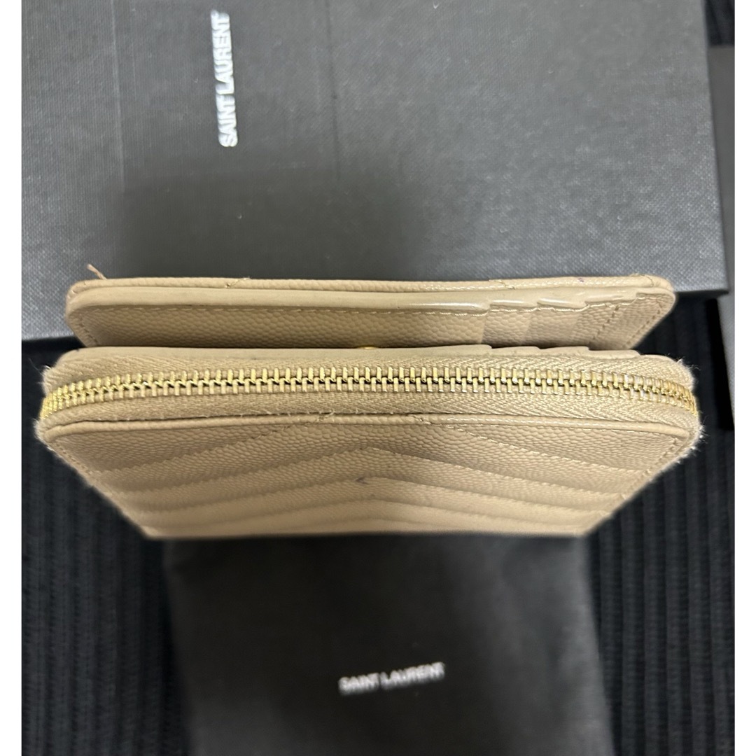 Yves Saint Laurent(イヴサンローラン)のイブサンローラン　お財布　ベージュ レディースのファッション小物(財布)の商品写真