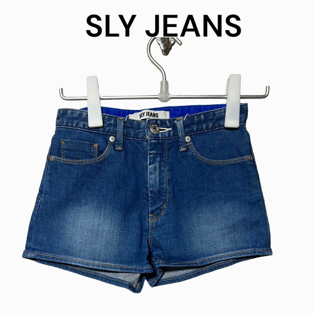 SLY(スライ)のSLY SlyJeans 古着　デニム　ショートパンツ レディースのトップス(ニット/セーター)の商品写真