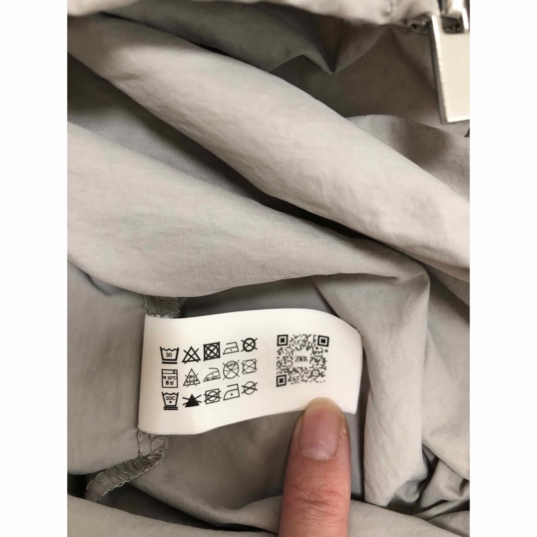 ZARA(ザラ)の新品ZARAジッパーテクニカルジャンパースカート152㎝ キッズ/ベビー/マタニティのキッズ服女の子用(90cm~)(ワンピース)の商品写真