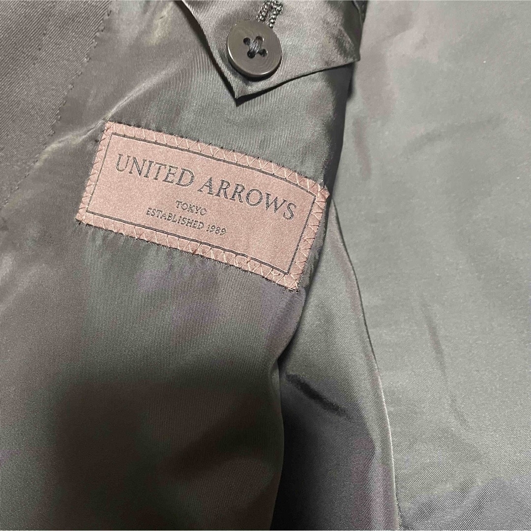 UNITED ARROWS(ユナイテッドアローズ)のユナイテッドアローズアローズ　スーツ　ダブル　ダークブラウン　44 メンズのスーツ(セットアップ)の商品写真