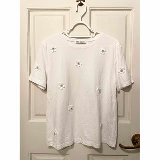 ザラ(ZARA)のZARA ビジュー付きカットソー Tシャツ トップス(Tシャツ(半袖/袖なし))