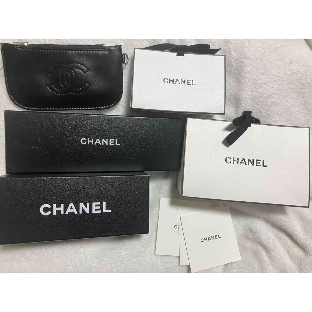 CHANEL 空箱 紙袋 ノベルティポーチの通販 by 竹｜ラクマ