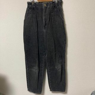 ザラ(ZARA)のzara ザラ　ワイド　デニムパンツ　タック　ブラック　黒　S相当(デニム/ジーンズ)