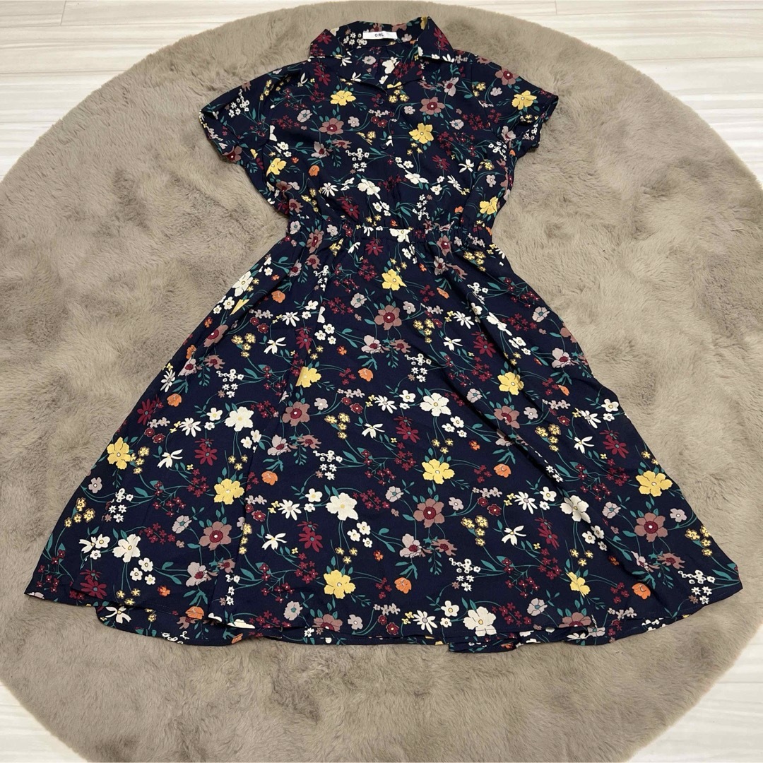 GRL(グレイル)のワンピース　Lサイズ　花柄　春服　夏服　ウエストゴム　かわいい　レディース レディースのワンピース(ひざ丈ワンピース)の商品写真