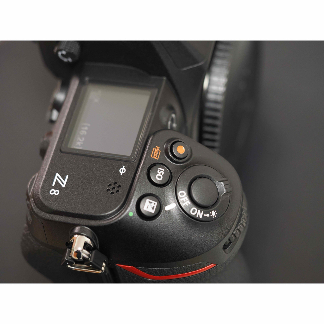 Nikon(ニコン)の【新品同様】ニコン NIKON Z8 ボディ スマホ/家電/カメラのカメラ(ミラーレス一眼)の商品写真
