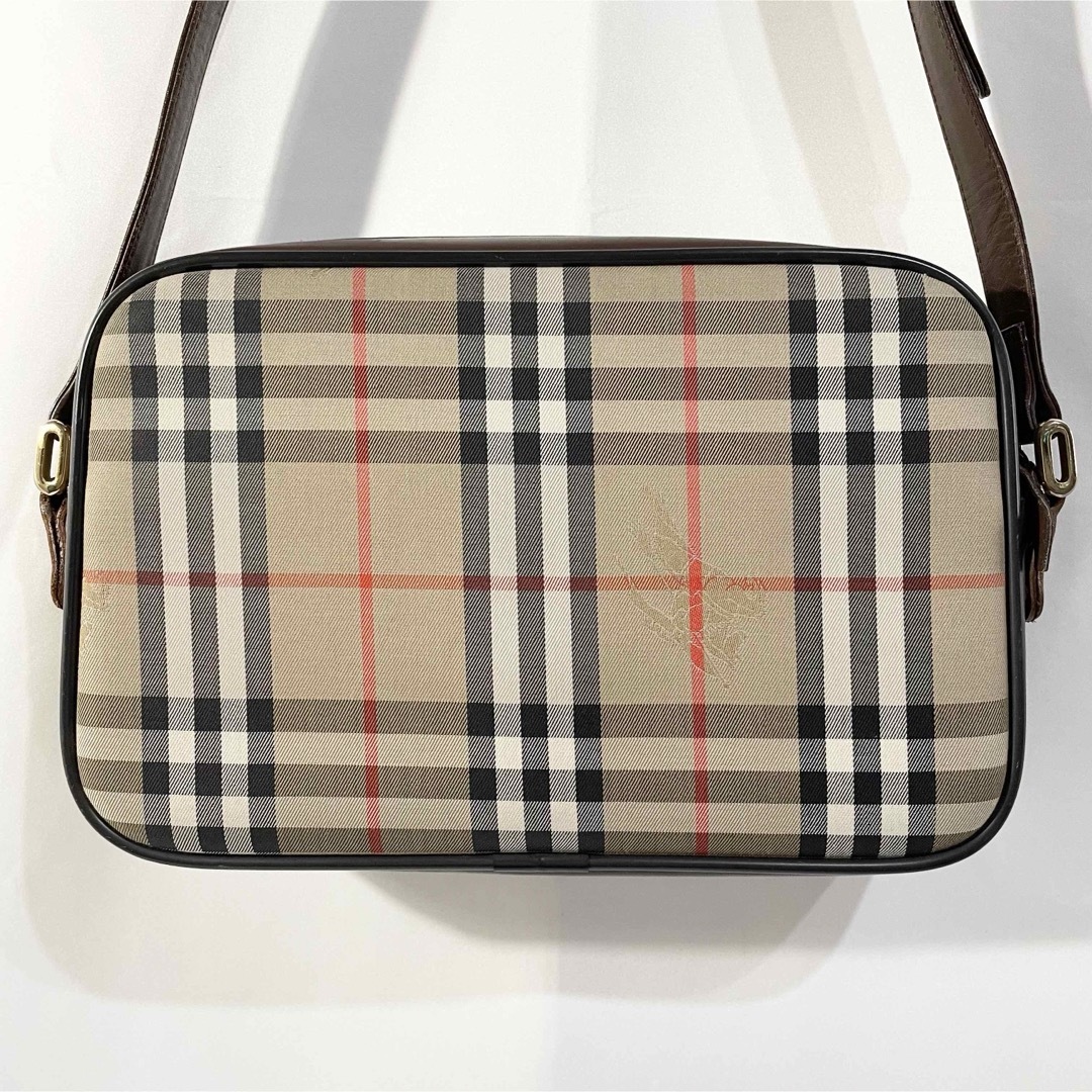 BURBERRY(バーバリー)の美品 正規品 バーバリー ショルダーバッグ ノバチェック ベージュ 肩掛け 鞄 レディースのバッグ(ショルダーバッグ)の商品写真