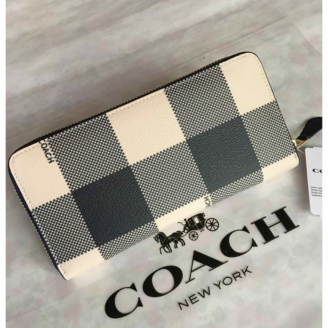 COACH(コーチ)の新品未使用　COACHコーチ　レディース長財布 ラウンドファスナー チェック レディースのファッション小物(財布)の商品写真