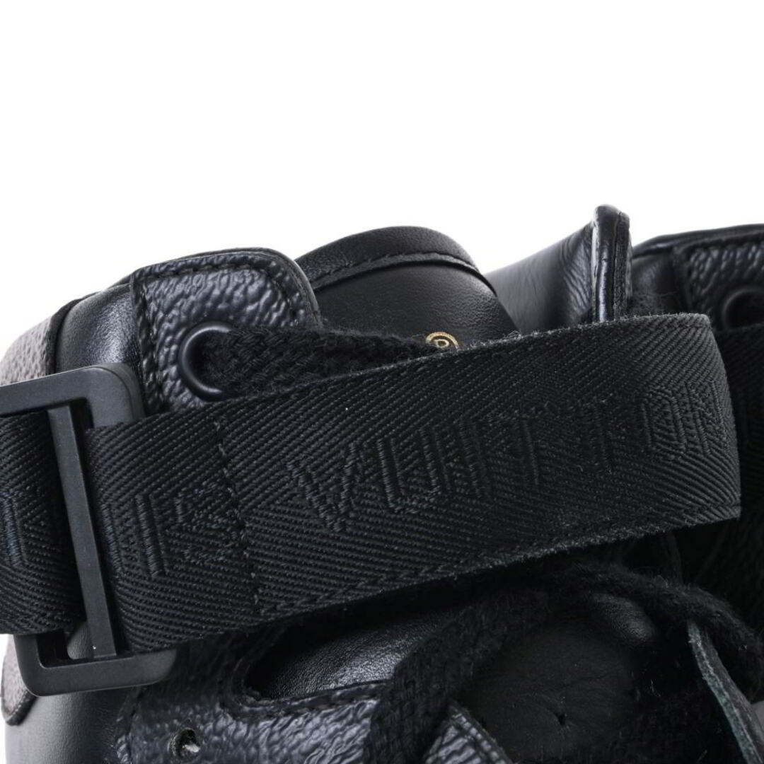 LOUIS VUITTON(ルイヴィトン)のLOUIS VUITTON ハイカットスニーカー メンズの靴/シューズ(スニーカー)の商品写真