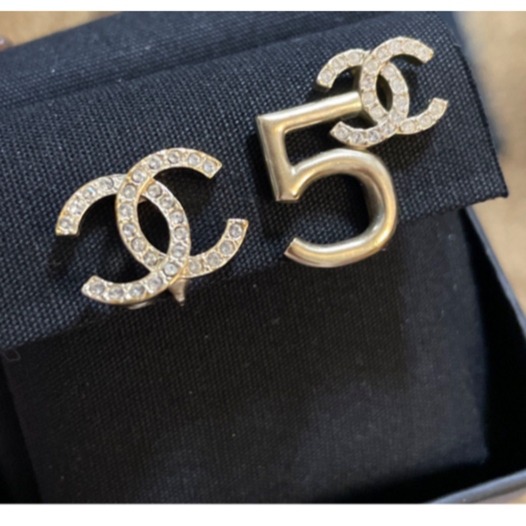 CHANEL(シャネル)のシャネル　イヤリング　美品 レディースのアクセサリー(イヤリング)の商品写真