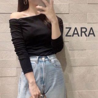 ザラ(ZARA)の【完売品】ZARA ザラ ギャザーTシャツ⭐︎ブラックM(Tシャツ(長袖/七分))