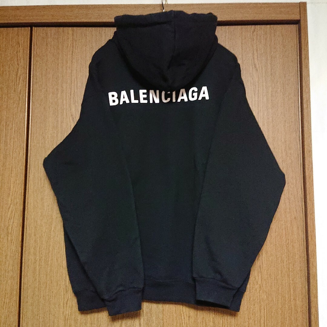 Balenciaga(バレンシアガ)のバレンシアガ 600583 TIV84 バックロゴプリントプルオーバーパーカー メンズのトップス(パーカー)の商品写真