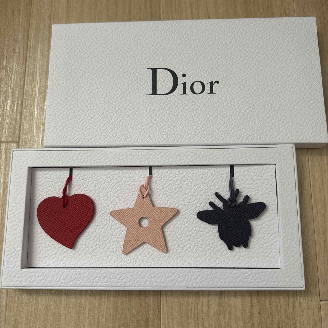 Dior(ディオール)のDior チャーム 非売品 新品未使用 レディースのアクセサリー(チャーム)の商品写真