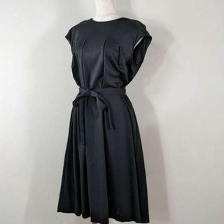 マッキントッシュ(MACKINTOSH)の【マッキントッシュ】ワンピース　美品　黒　フレア　Aライン　38 M 　ロング丈(ひざ丈ワンピース)