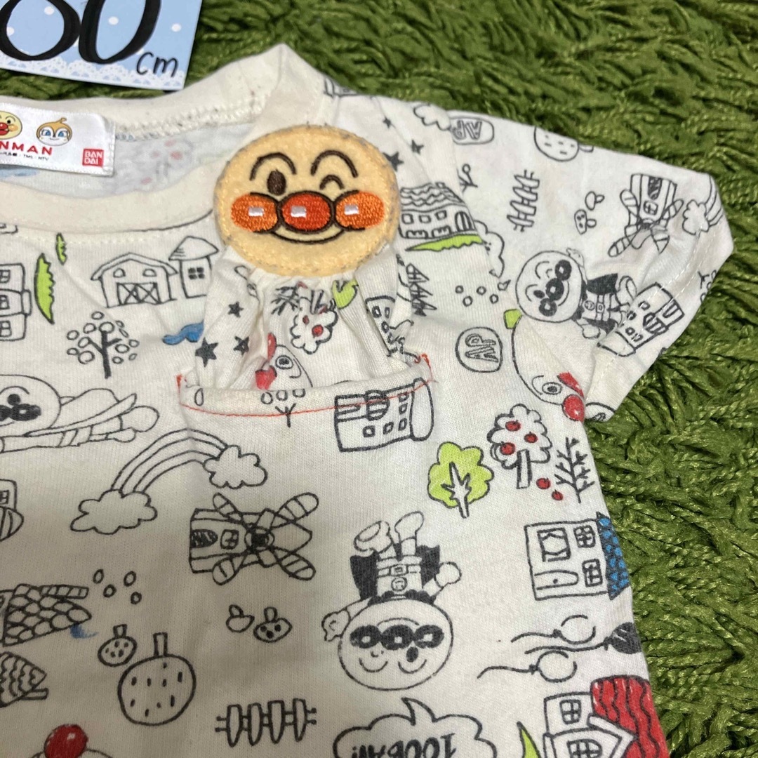 80 アンパンマン  tシャツ　白 キッズ/ベビー/マタニティのベビー服(~85cm)(Ｔシャツ)の商品写真