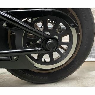 ハーレーダビッドソンソフテイル用リアアクスルキャップカバー