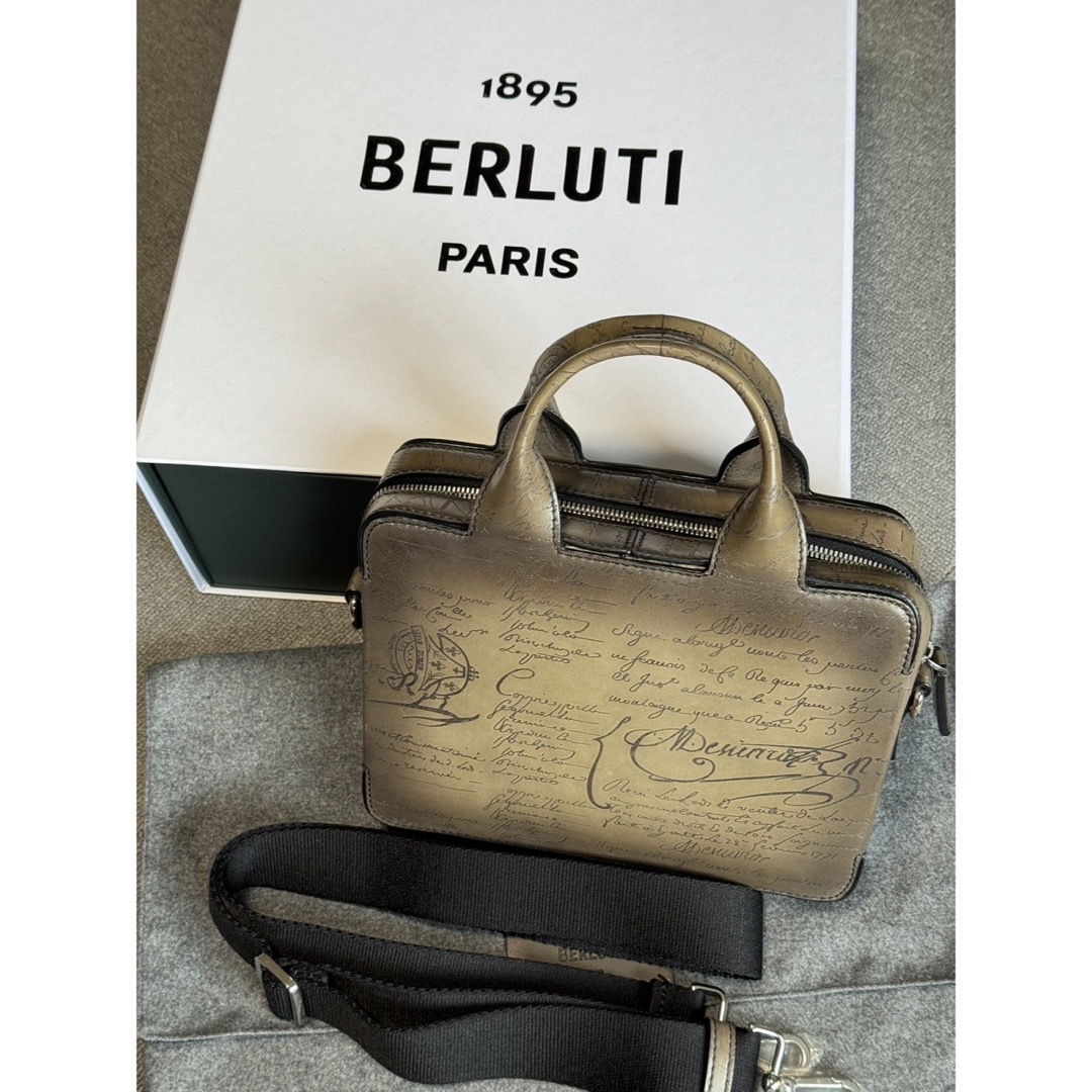 Berlutiベルルッティ ビジネスバック スペシャルオーダー品 知り合え Berlutiベルルッティ ビジネスバック スペシャルオーダー品 知り合え