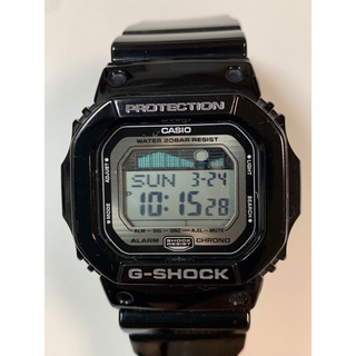 G-SHOCKデジタル腕時計