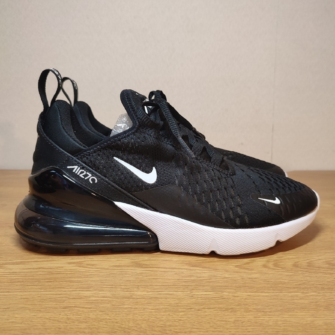 NIKE(ナイキ)の新品 大人気 NIKE AIR MAX 270 "MONOTONE" 25 レディースの靴/シューズ(スニーカー)の商品写真