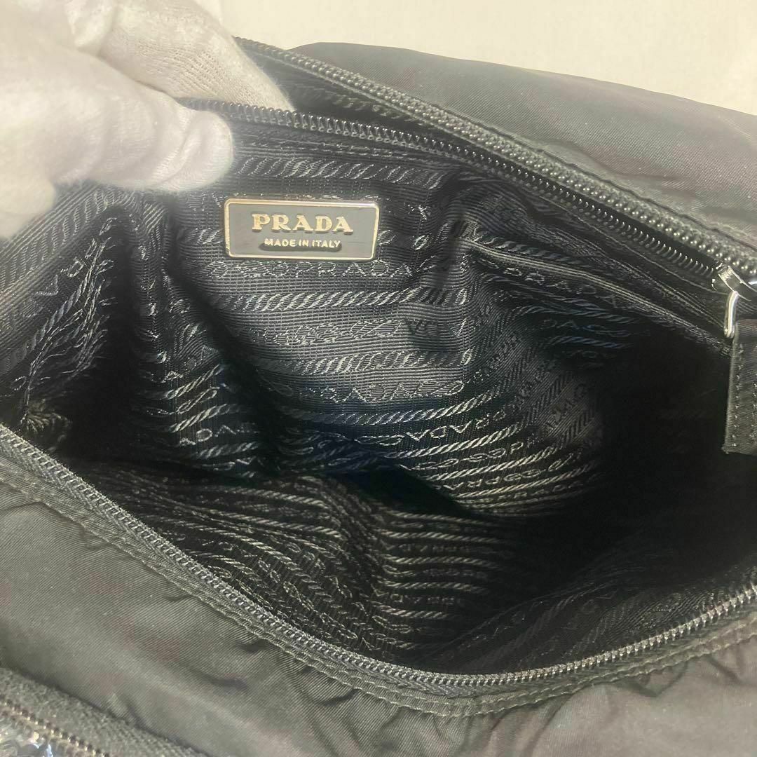 PRADA(プラダ)のPRADA プラダ◆メッセンジャーバック 三角ロゴ  ショルダーバッグ 黒 メンズのバッグ(メッセンジャーバッグ)の商品写真