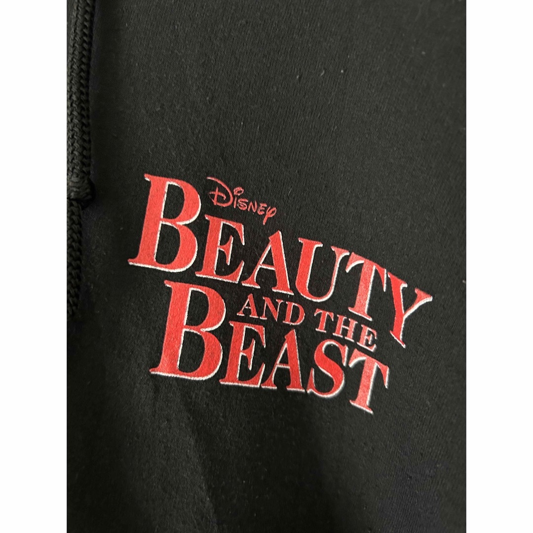 Disney(ディズニー)のDisney パーカー　ジップアップパーカー　美女と野獣　ブラック　ビッグサイズ メンズのトップス(パーカー)の商品写真