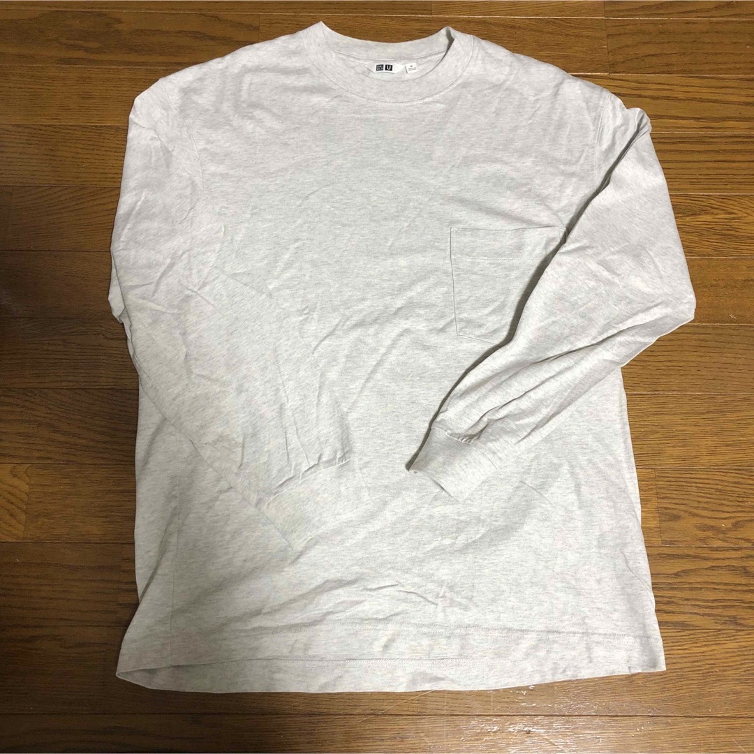 UNIQLO(ユニクロ)のユニクロ ユー クルーネック Tシャツ 長袖 ロンT グレー　Mサイズ メンズのトップス(Tシャツ/カットソー(七分/長袖))の商品写真