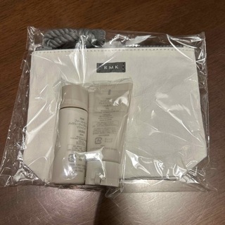 ✨新品　RMK オリジナル　ペーパーポーチ　保湿液　洗顔料