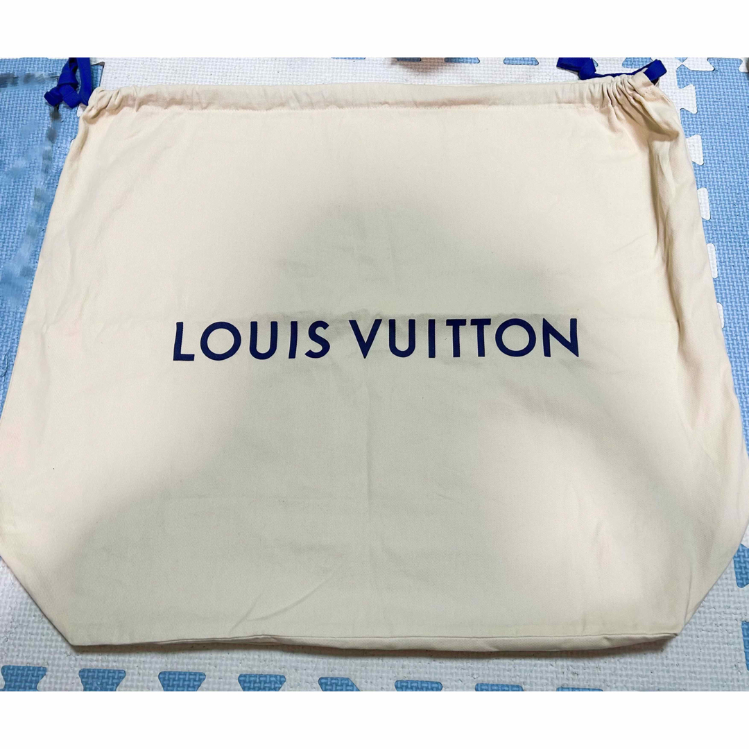 《LOUIS VUITTON》  衣装カバー　ハンガー　保存袋5点セット♪  レディースのバッグ(ショップ袋)の商品写真