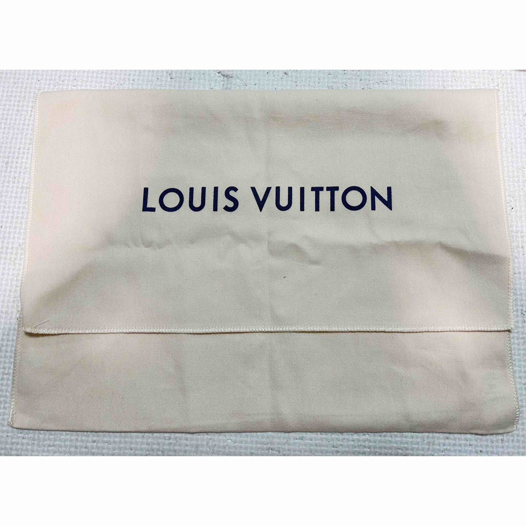 《LOUIS VUITTON》  衣装カバー　ハンガー　保存袋5点セット♪  レディースのバッグ(ショップ袋)の商品写真