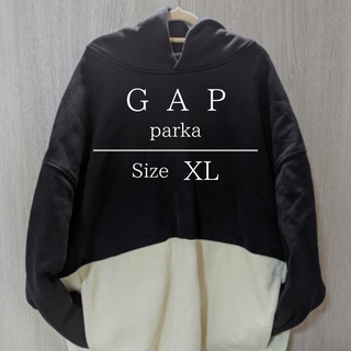 ギャップ(GAP)の【超美品】【春服】 ギャップ パーカー 白黒 ボーダー 裏起毛 サイズXL(パーカー)