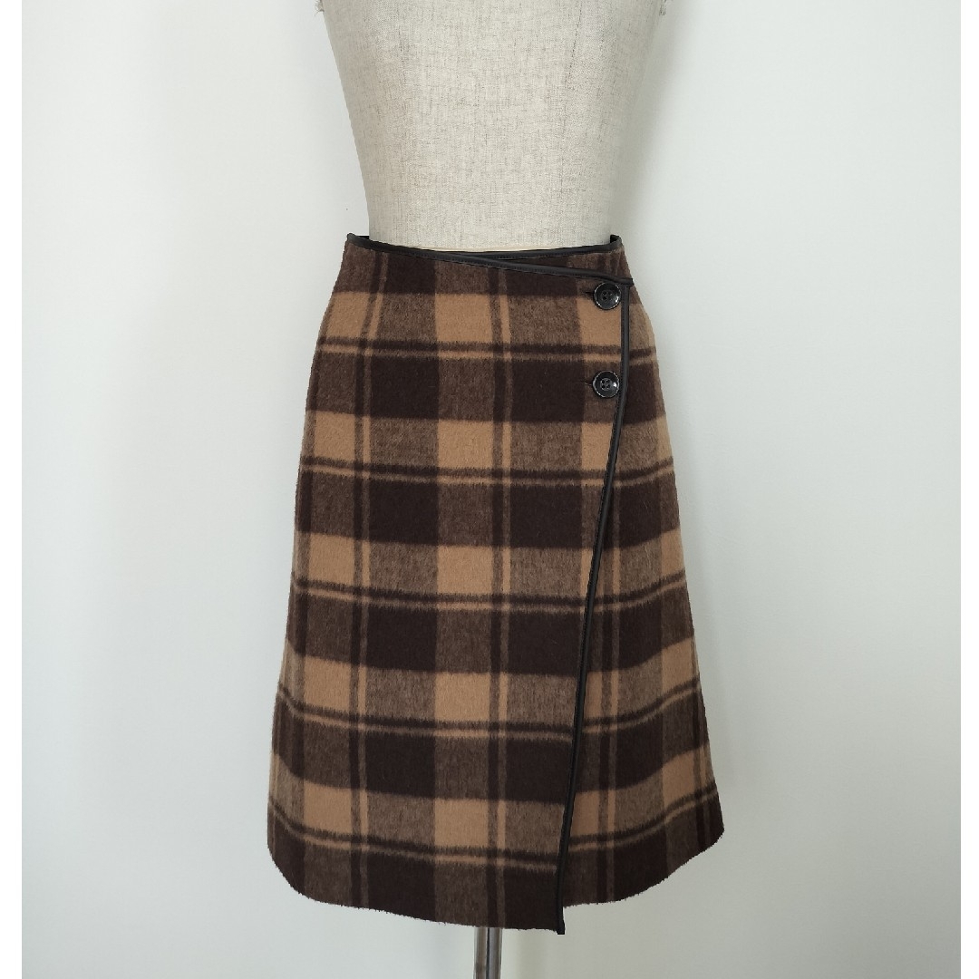 a.v.v(アーヴェヴェ)の♦︎アーヴェヴェ  ラップスカート♦︎ レディースのスカート(ひざ丈スカート)の商品写真
