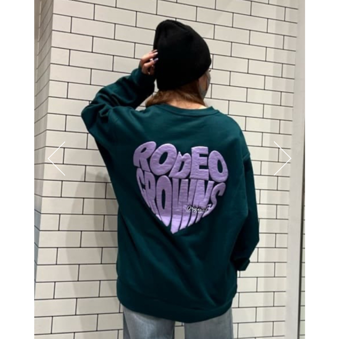 RODEO CROWNS WIDE BOWL(ロデオクラウンズワイドボウル)のロデオ ★Heart logoスウェットトップス（グリーン） レディースのトップス(トレーナー/スウェット)の商品写真