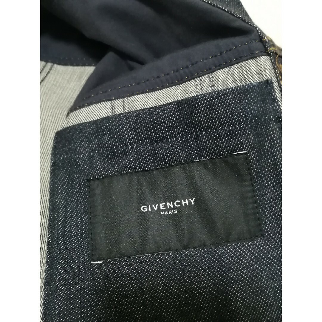 GIVENCHY(ジバンシィ)の●中古・メンズ●【GIVENCHY　ジバンシィ】星スタッズ　デニムジャケット　青 メンズのジャケット/アウター(Gジャン/デニムジャケット)の商品写真