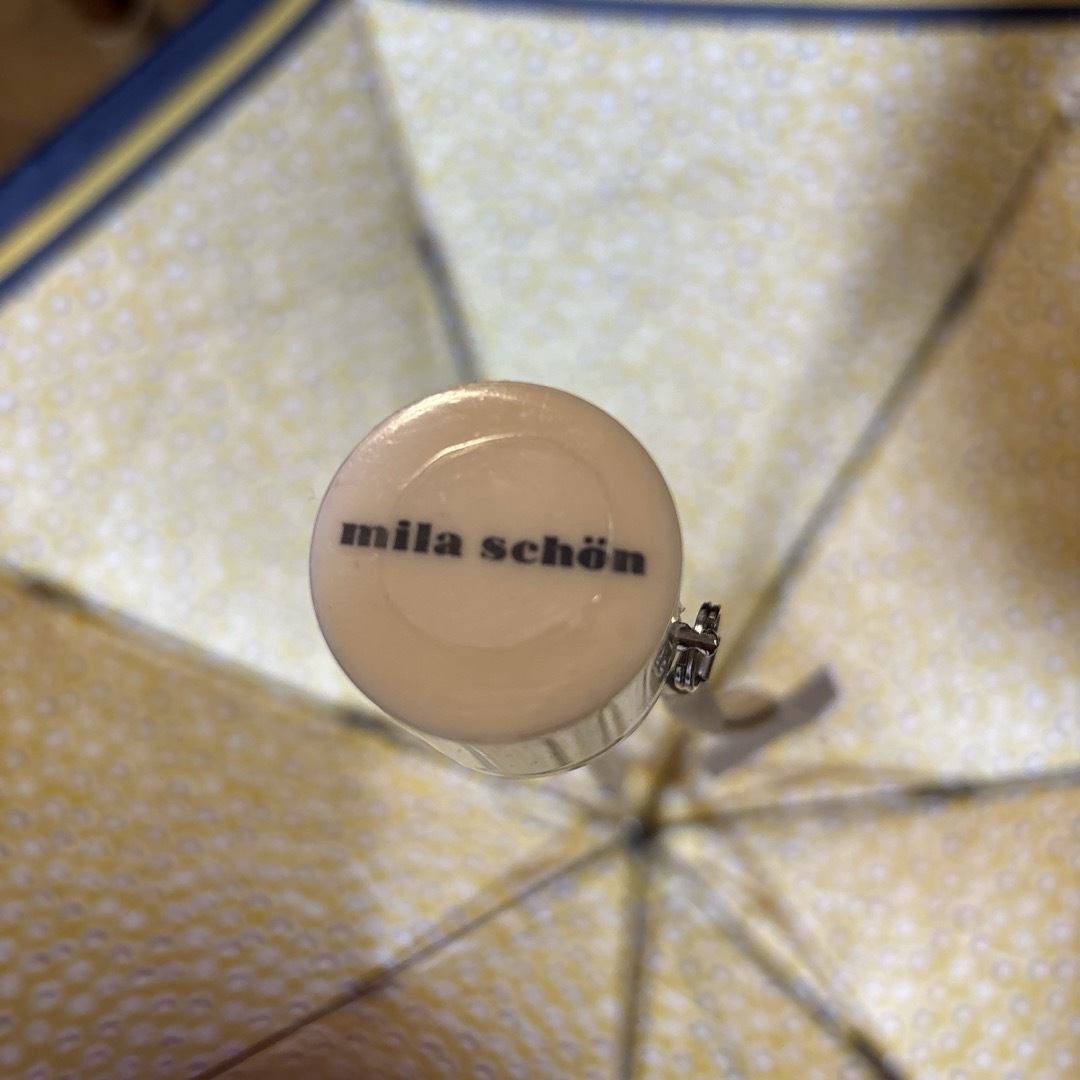 mila schon(ミラショーン)のmila schon ミラショーン 折りたたみ傘 黄色 花柄 レディースのファッション小物(傘)の商品写真