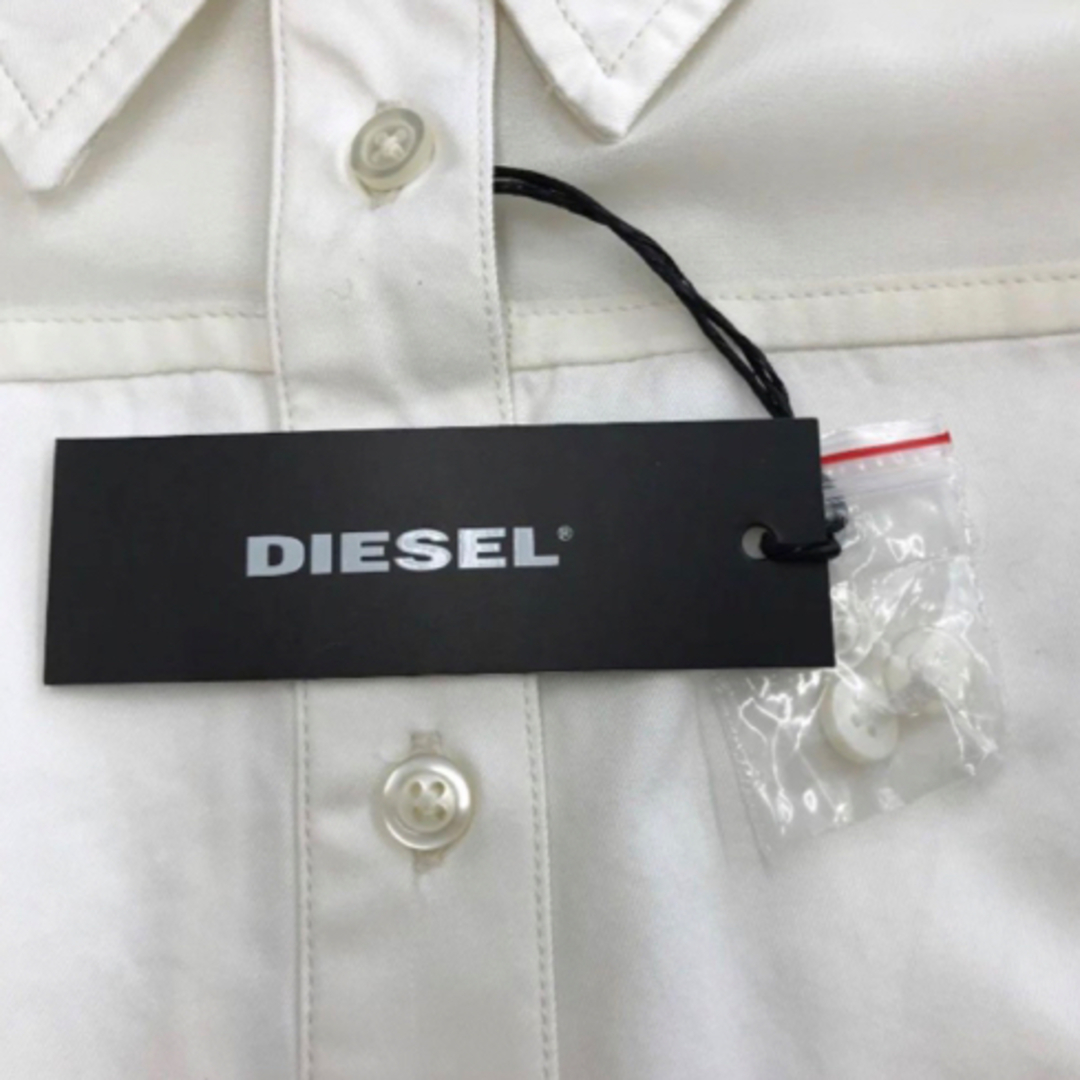 DIESEL(ディーゼル)の新品⭐️DIESEL ディーゼル 長袖シャツ サイズXS アイボリー レディース レディースのトップス(シャツ/ブラウス(長袖/七分))の商品写真