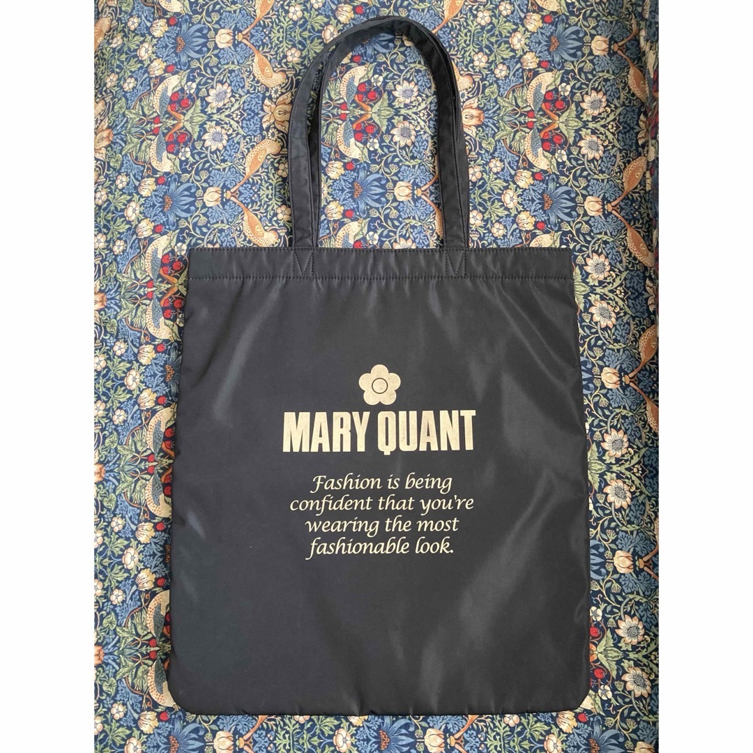 MARY QUANT(マリークワント)のMARY QUANT マリークワント ゴールドロゴプリントトート レディースのバッグ(トートバッグ)の商品写真