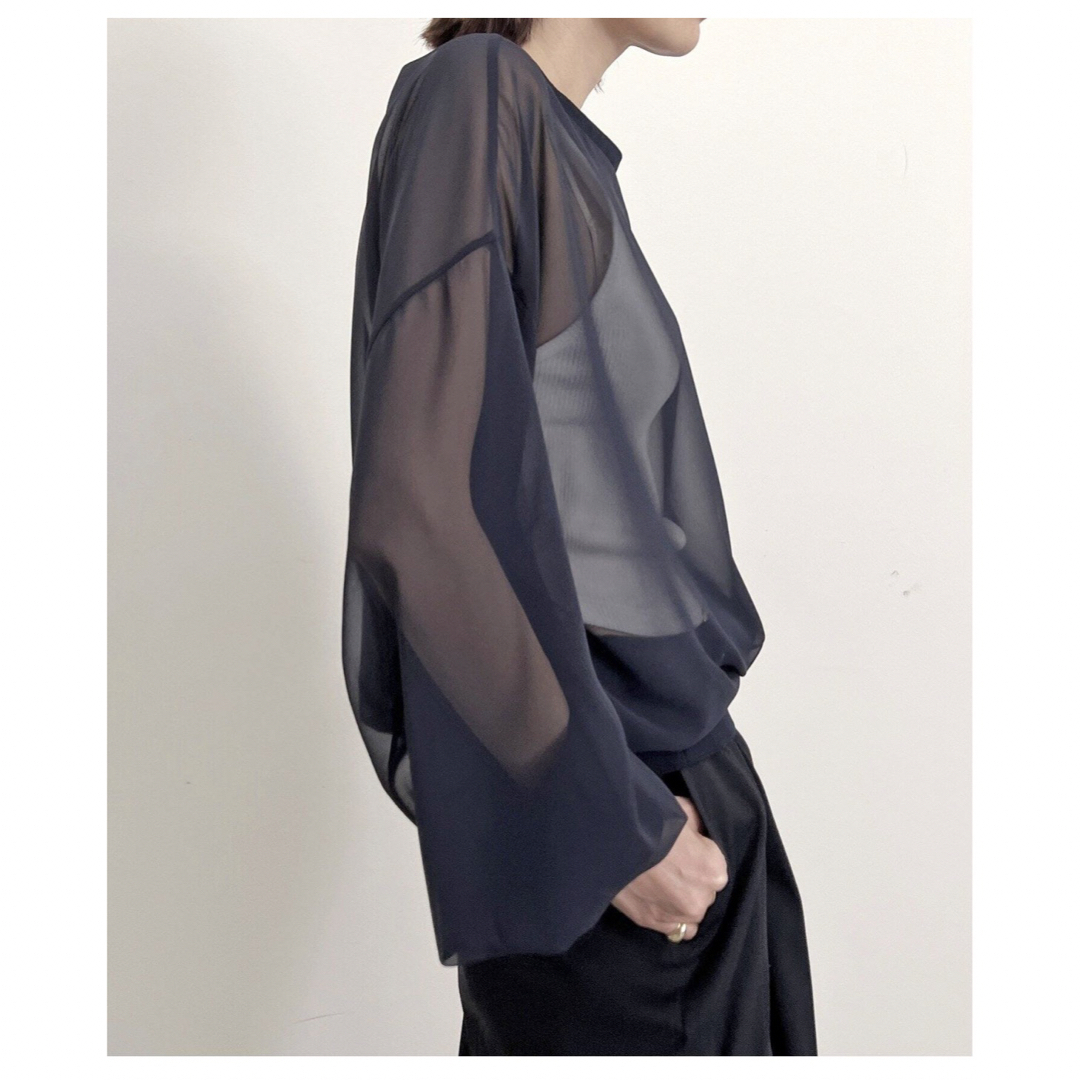 L'Appartement DEUXIEME CLASSE(アパルトモンドゥーズィエムクラス)のL'Appartement Sheer Blouse レディースのトップス(シャツ/ブラウス(長袖/七分))の商品写真