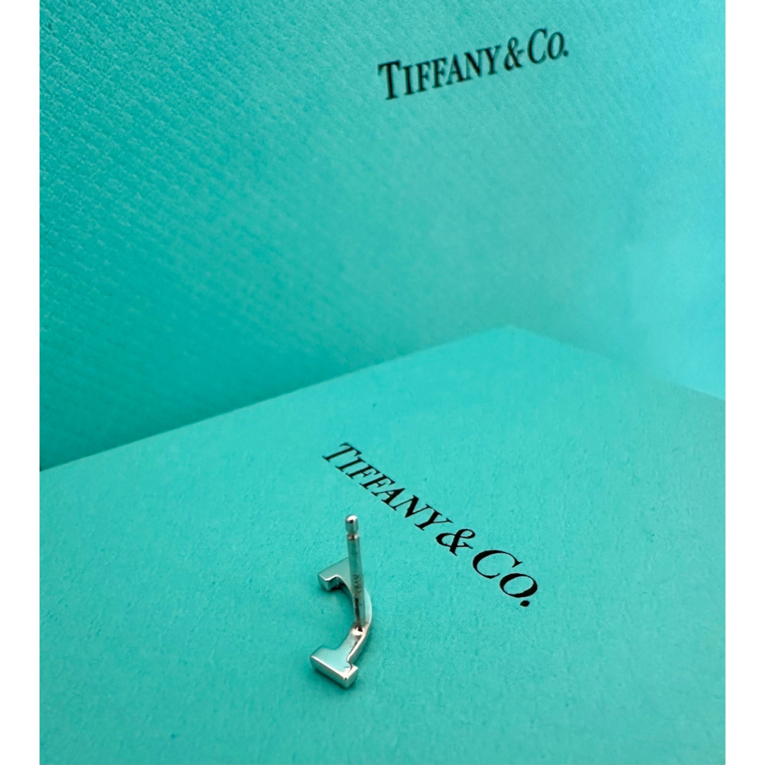 Tiffany & Co.(ティファニー)のTiffanyティファニーTスマイルピアス　片耳 レディースのアクセサリー(ピアス)の商品写真