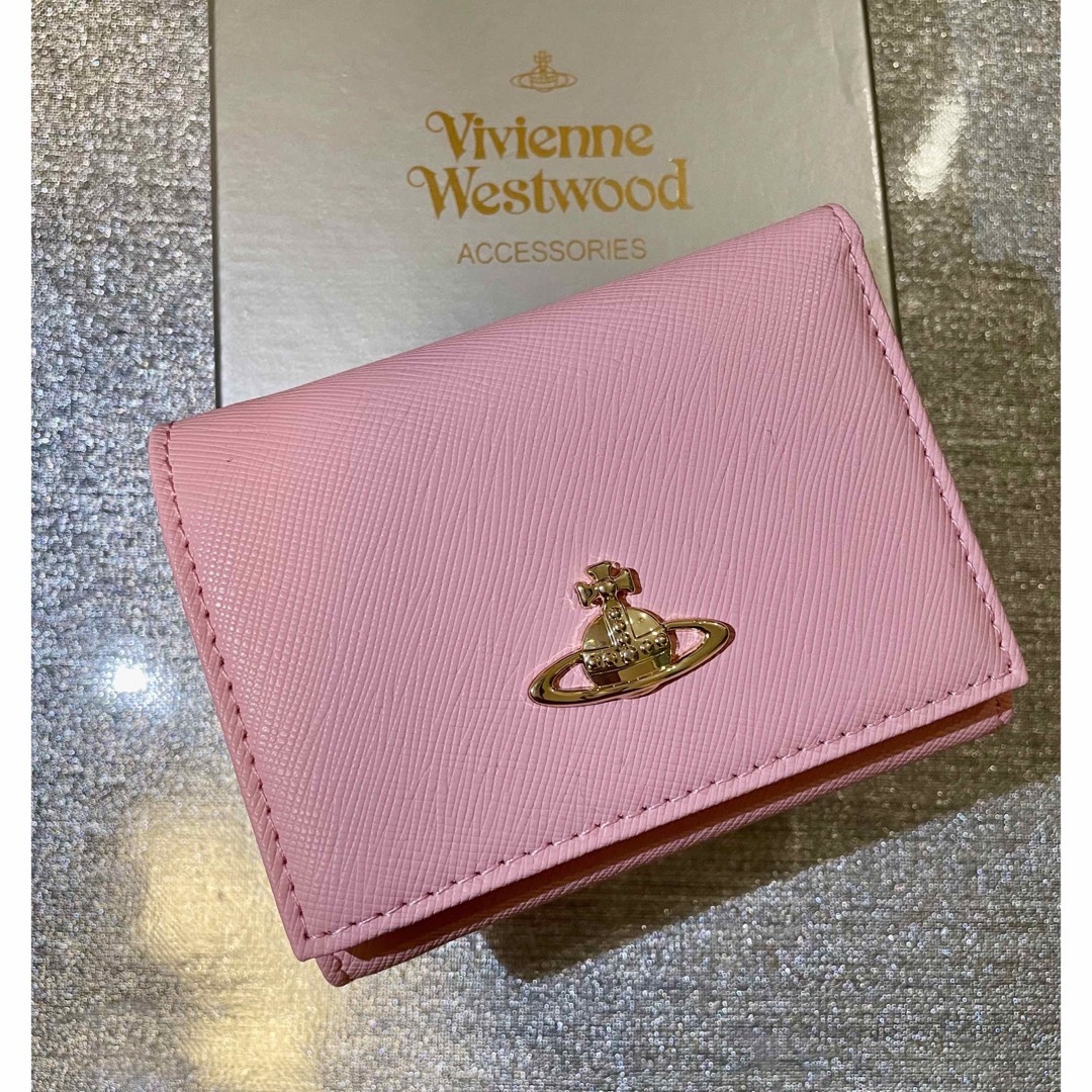 Vivienne Westwood(ヴィヴィアンウエストウッド)のVivienne Westwood  ミニ　財布　三つ折り　ピンク　未使用品 レディースのファッション小物(財布)の商品写真