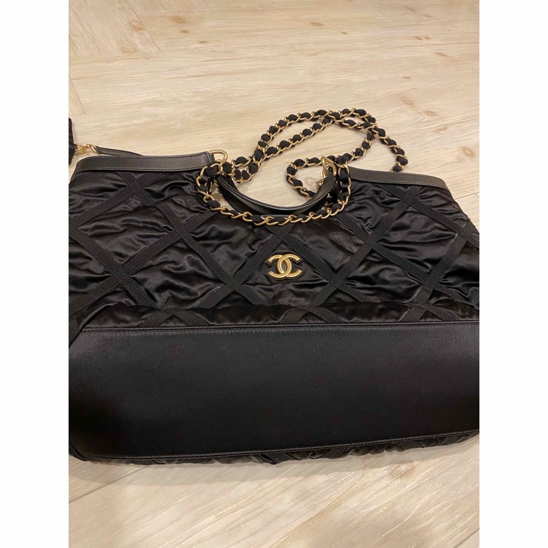 CHANEL(シャネル)の美品⭐︎シャネルChanel ナイロンマキシショッピングバッグ22S レディースのバッグ(トートバッグ)の商品写真