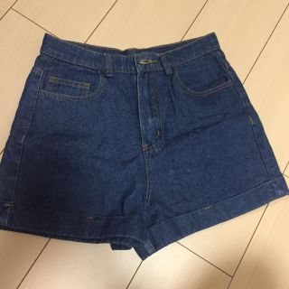 ウィゴー(WEGO)のハイウエストデニムショートパンツ👖(デニム/ジーンズ)