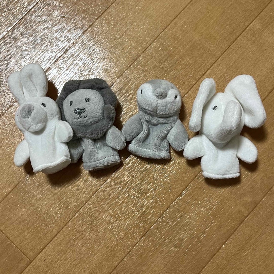 指人形　ニトリ　4点セット キッズ/ベビー/マタニティのおもちゃ(ぬいぐるみ/人形)の商品写真