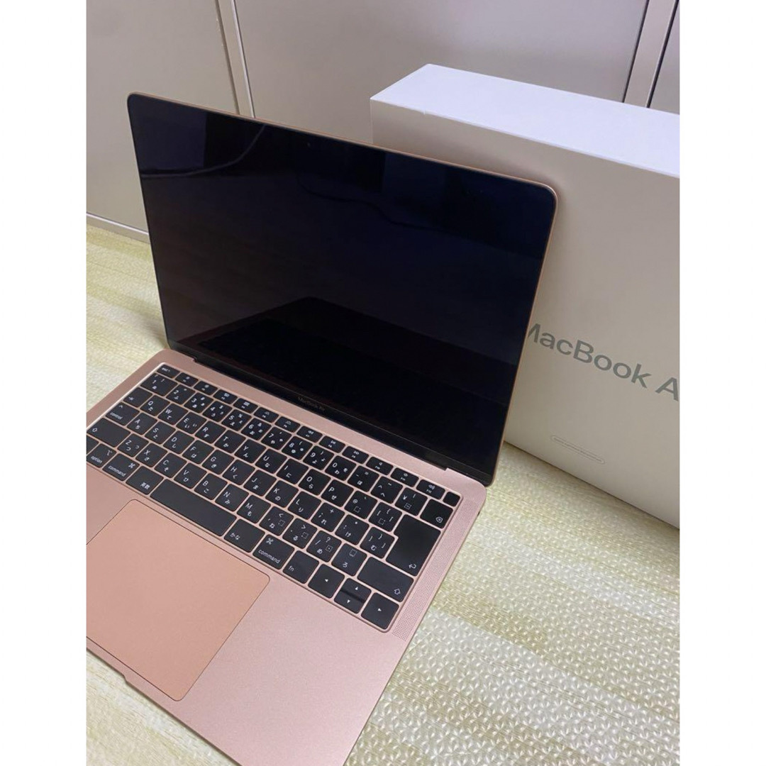 Apple(アップル)のMacBook Air 2018 ゴールド スマホ/家電/カメラのPC/タブレット(ノートPC)の商品写真