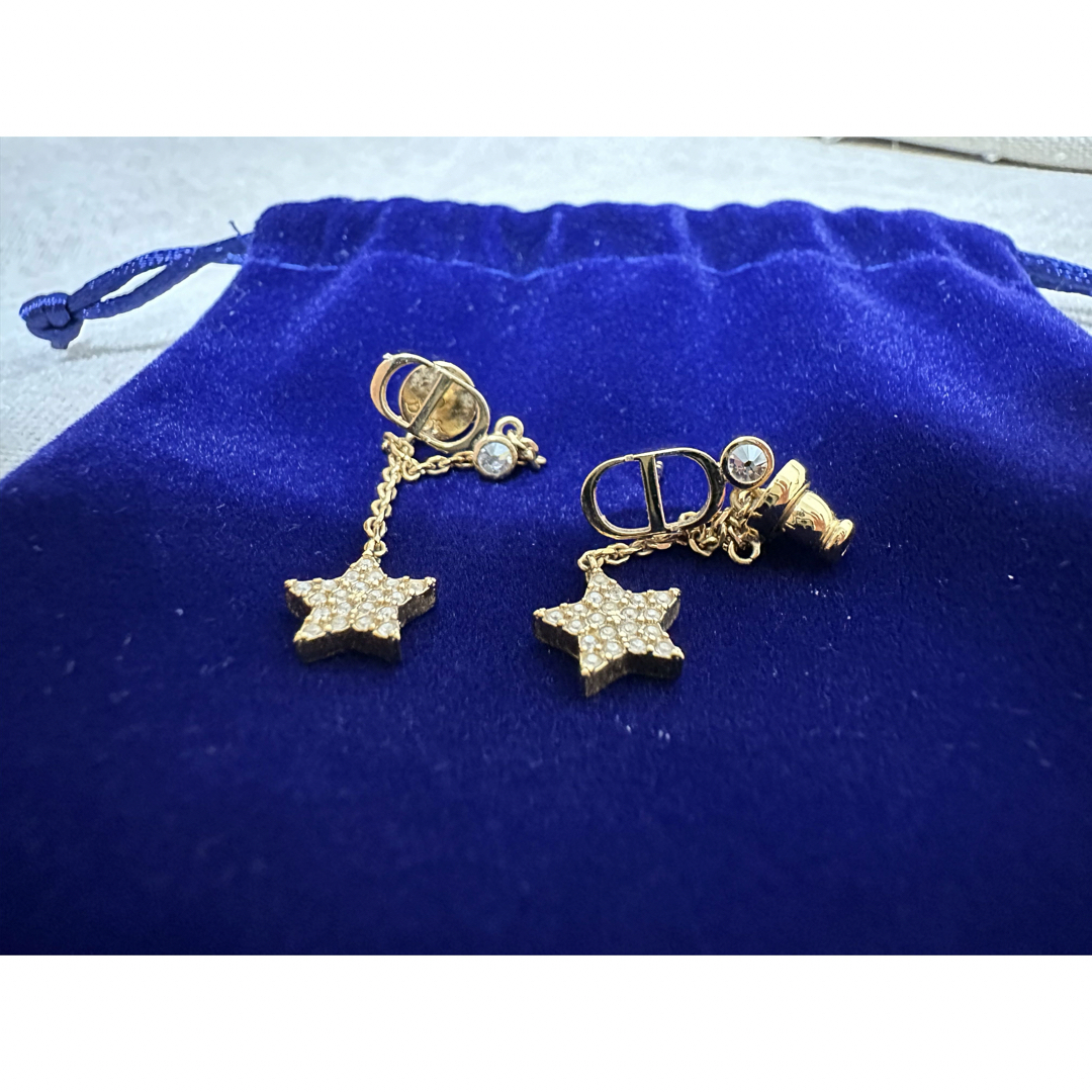 Dior 星モチーフピアス Dior 星モチーフピアス