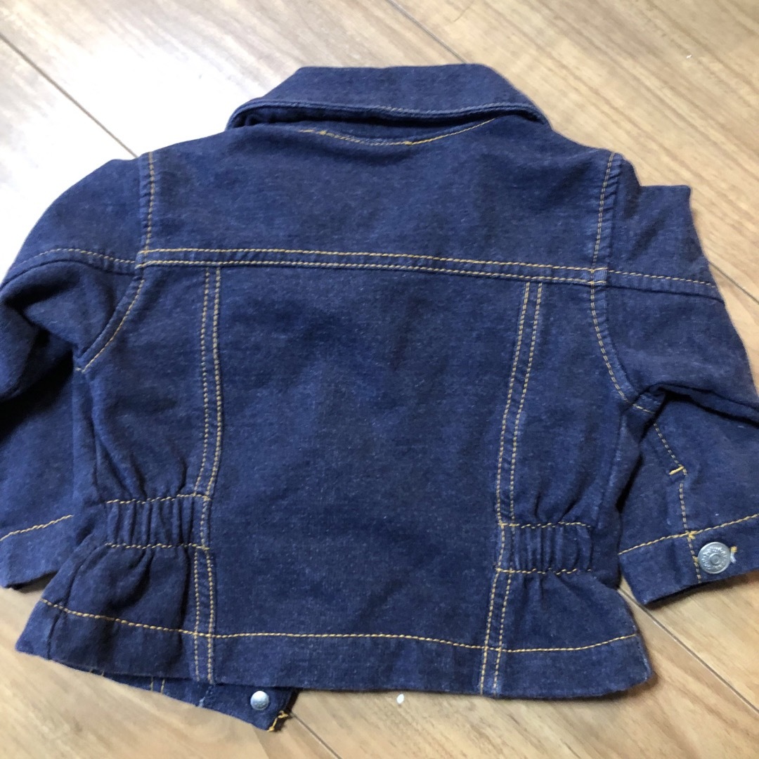 GAP(ギャップ)の80 デニムジャケット　GAP キッズ/ベビー/マタニティのベビー服(~85cm)(ジャケット/コート)の商品写真